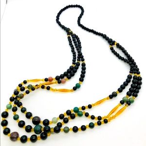 Vintage beautiful Onyx Jade stone necklace 🖤💚